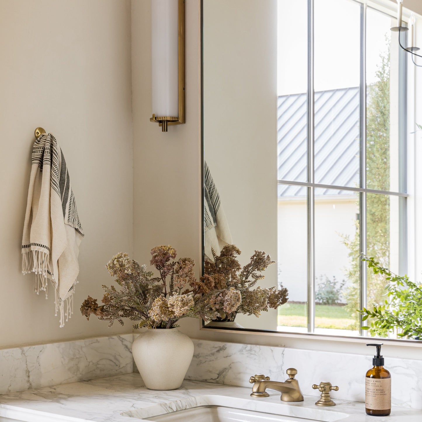 Lampada da bagno alta Calliope
