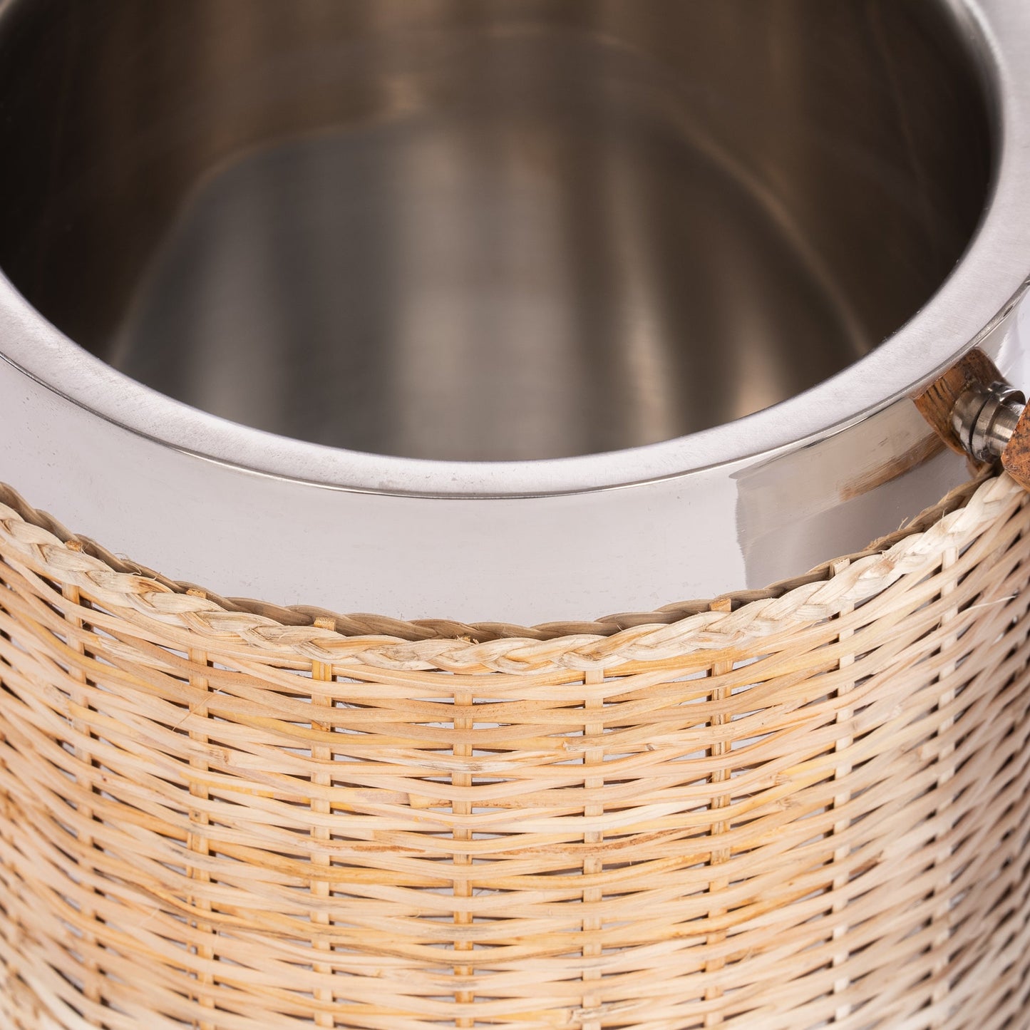 Secchiello per il ghiaccio in rattan intrecciato e acciaio inossidabile