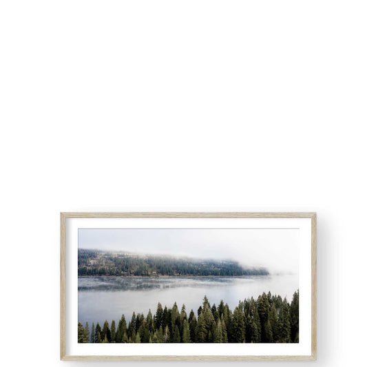 Nebbia mattutina sul lago Tahoe di Carly Tabak