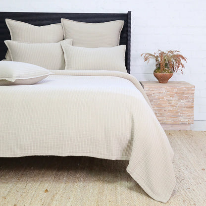 Collezione Chatham Matelasse di Pom Pom at Home