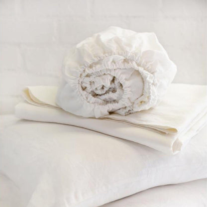 Set di lenzuola in lino di Pom Pom at Home, crema