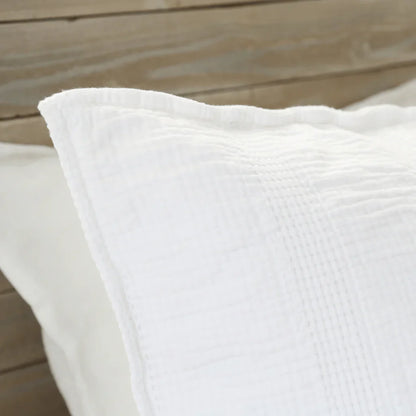 Collezione Nantucket Matelasse di Pom Pom at Home, bianco